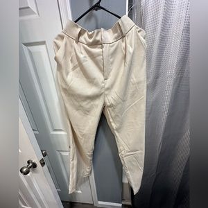 Effortless tailored wide leg pant - cream/ beige